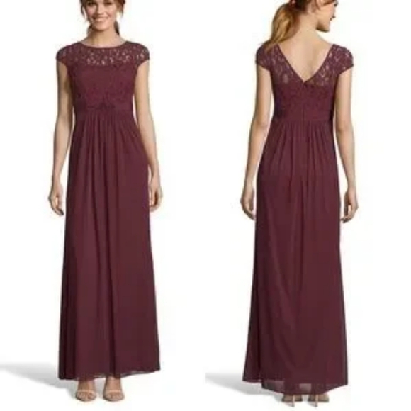 Elegant Deep Wine Lace Evening Gown - Picture 2 of 7